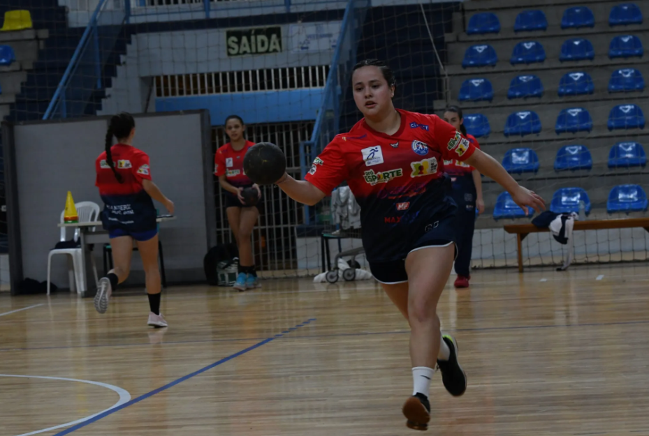 AECB disputa Copa Capão de Handebol
