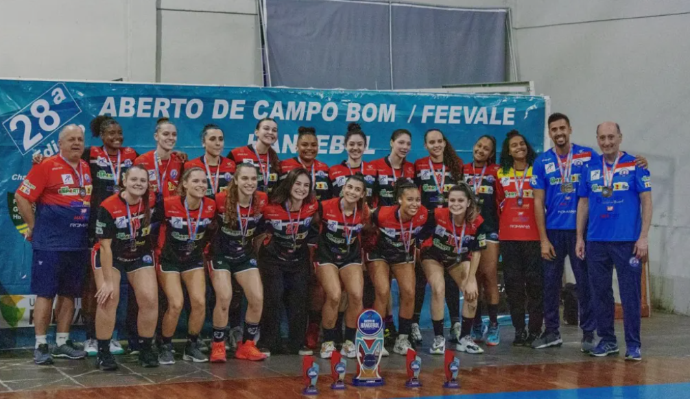 AECB e HandUFSM são os campeões do 28º edição do Aberto de Handebol de Campo Bom