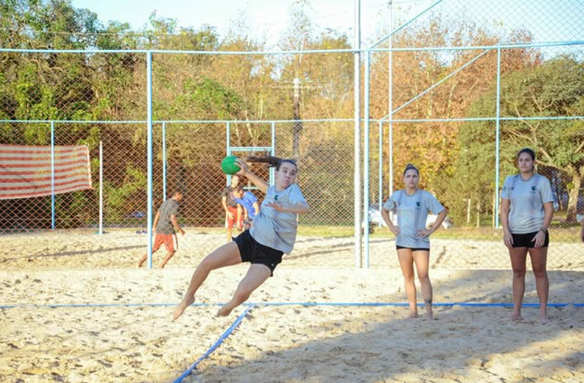 AECB/Feevale disputa o JUGs Praia